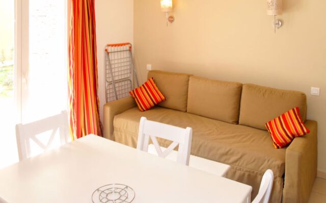 Le Mas des Flamants (AIG401)