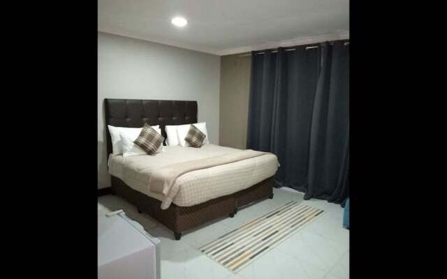 Exclusive 4 Bedrooms in Handsworth Along Kamloops Close University of Zambia