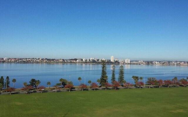 Crowne Plaza Perth by IHG