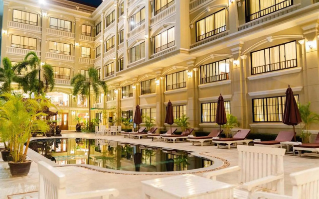 Monoreach Angkor Hotel