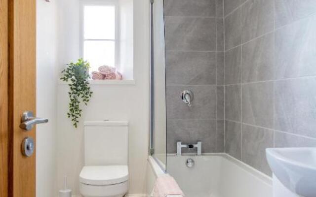 35 High Street Apartment