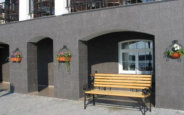 Отель Дафна