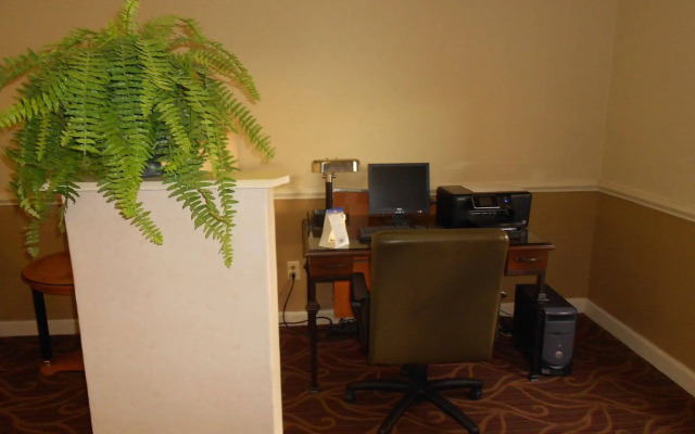 SureStay Plus Hotel by Best Western Tarboro