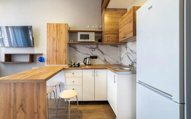 Deluxe Apartment on Estonskaya Street