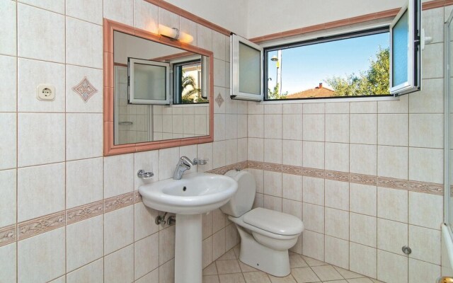 Awesome Home in Supetar With 3 Bedrooms and Wifi