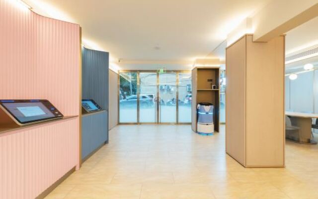 Hanting Hotel Shanghai Xujiahui Puhuitang Road