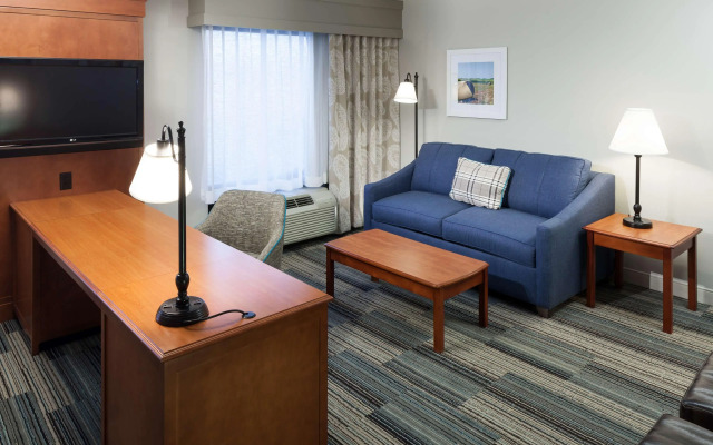 Hampton Inn & Suites Cedar Rapids - North