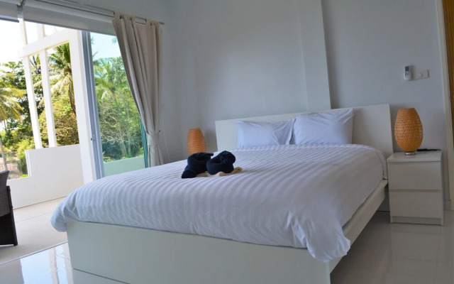 Coconut Bay Club Suite 305