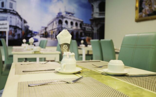 Add Plus Hotel & Spa
