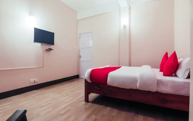 Oyo 22570 Amenity Guest House