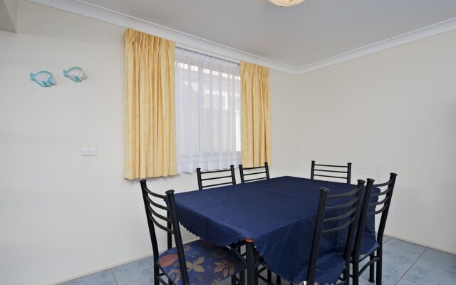 The Breakers, 16 Government Road