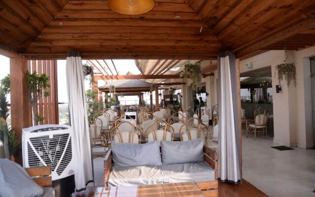 Grand Regent Hotel and Suites