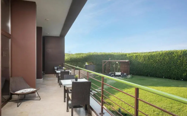 Dhara Residence E2 Lodge Hotel