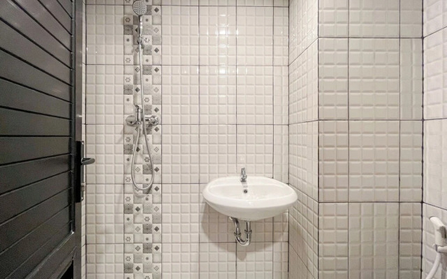 Modern Designed Studio At De Prima Apartment