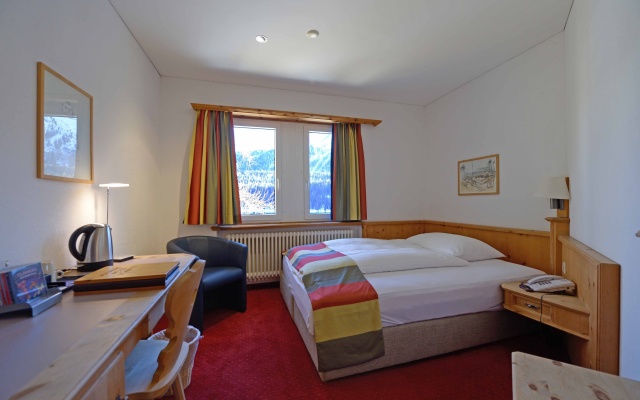 Hotel Waldhaus am See – Guest Rooms – St. Moritz