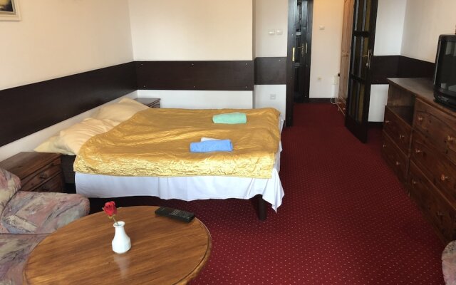 Hotel Arkun Leba