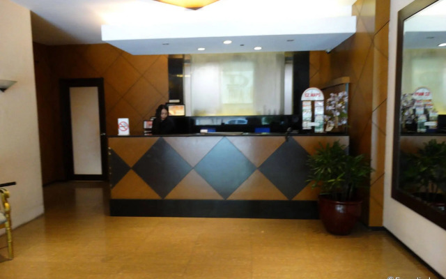 Paragon Tower Hotel