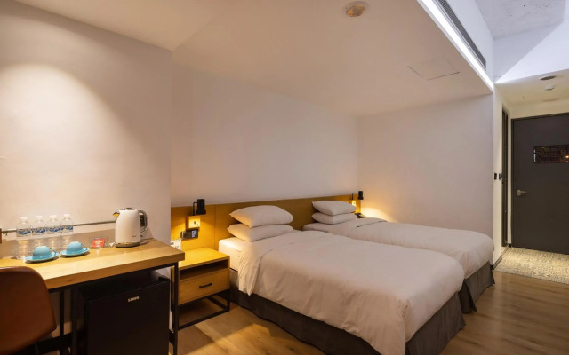 BlueSky Hotel