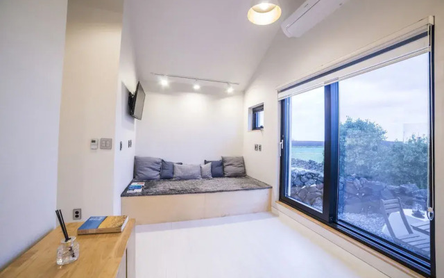 Wooyeon Handong Jeju Private Rental House