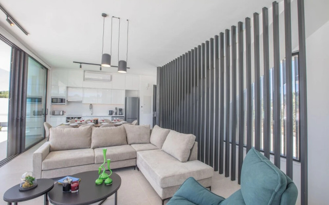 Protaras Elite Pearl Villa Ep14