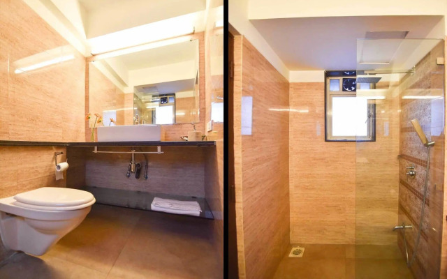 Landmark Suites