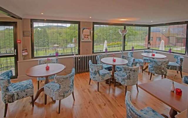 voco Lythe Hill Hotel & Spa by IHG