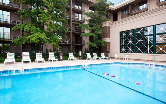Holiday Inn Express Rolling Meadows - Schaumburg Area by IHG