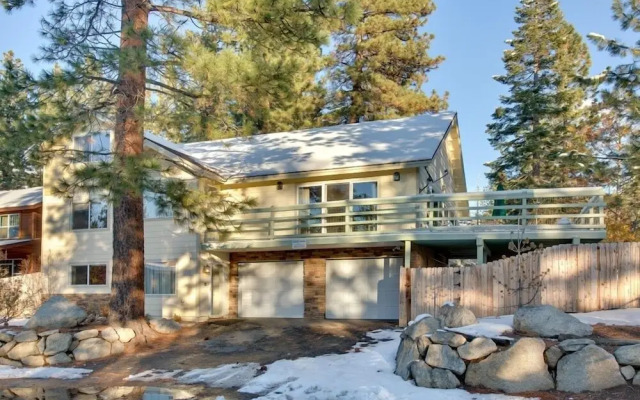 Sequoia Chalet 5 Bedroom Home