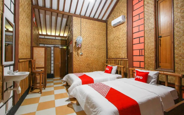 OYO 1725 Banyu Asem Residence