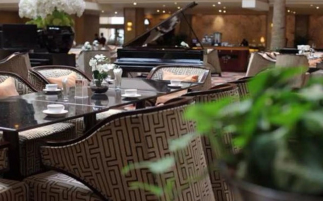 Luxemon Xinjiang Yindu Hotel