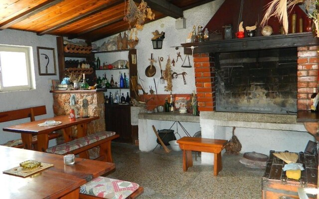Apartment and Room Darinka