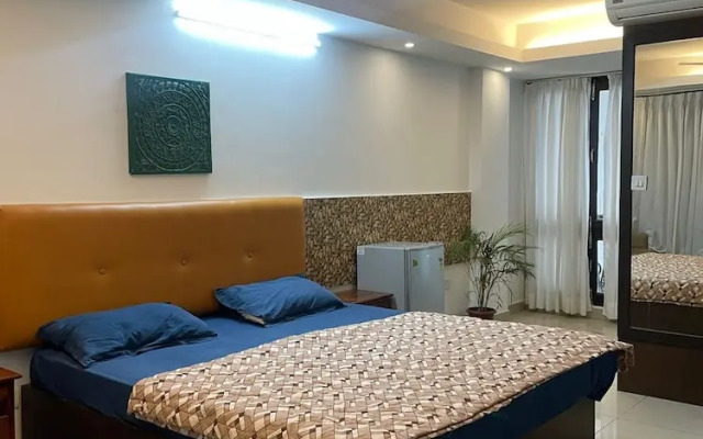 Locals Stay Hauz Khas