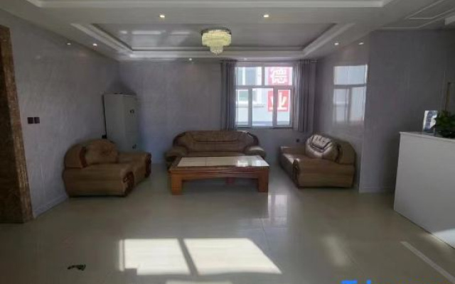 Lake Everbright Hotel Burqin