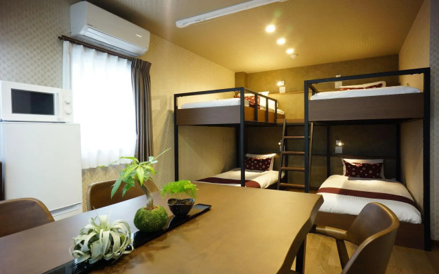 Rona Hotel