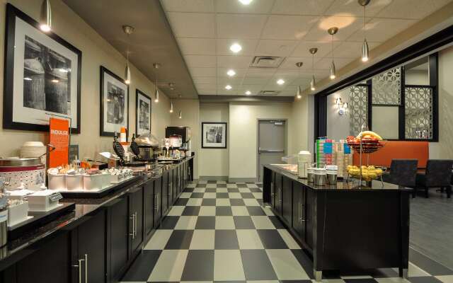 Hampton Inn Stafford/Quantico & Conference Center