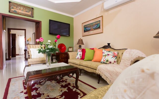 New Kingston Guest Apartment at Inglaterra I