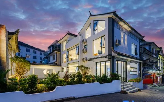 The garden homestay named "Mengxi Yashe" in Dali.