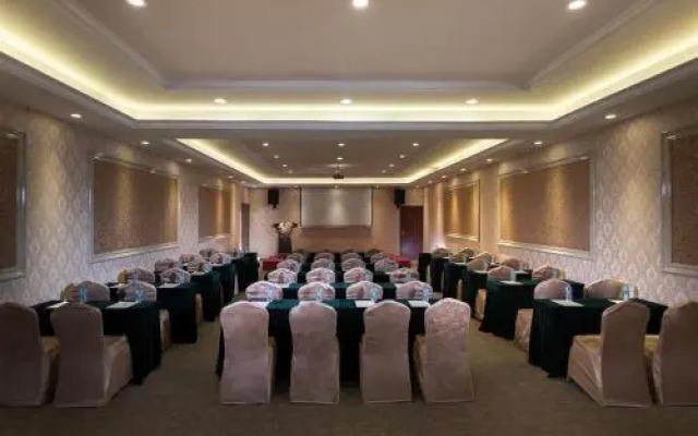 Vienna Hotel Yueliang Bay