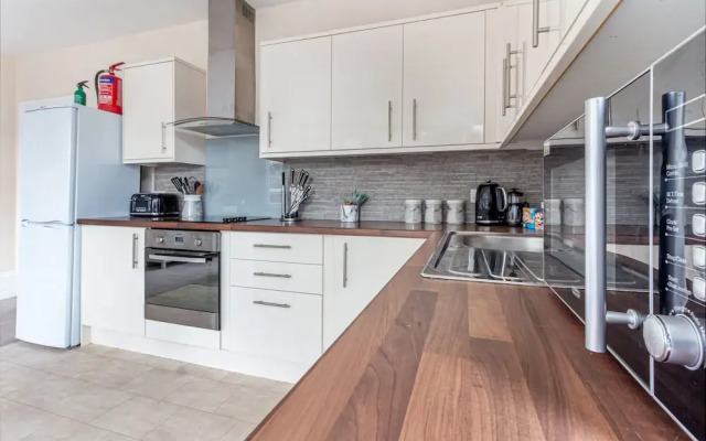 Worcester City Centre Apartment - 2 Bedrooms