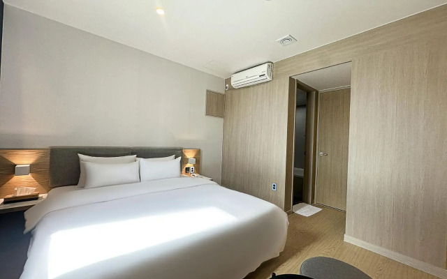 Hound Hotel Changwon Terminal