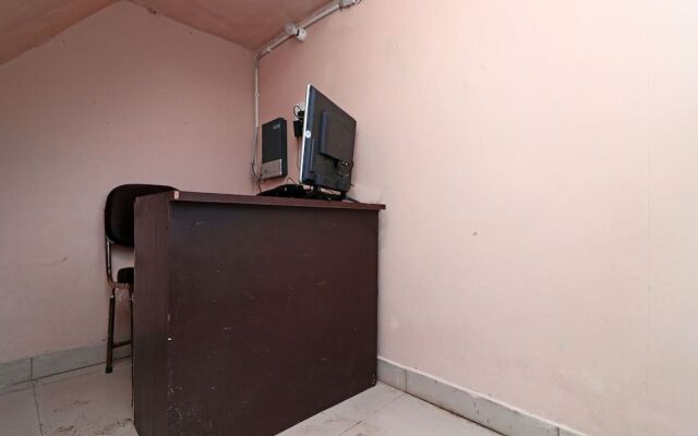 Oyo 15919 Uk Retreat