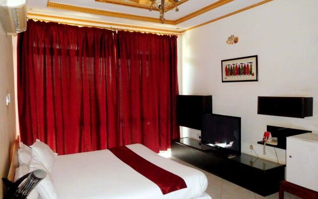 Fairway Hotel & Spa Hotel