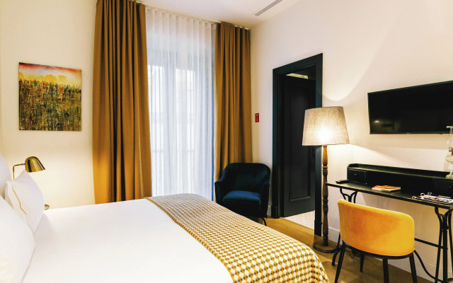 Casa Alhaja by Shiadu