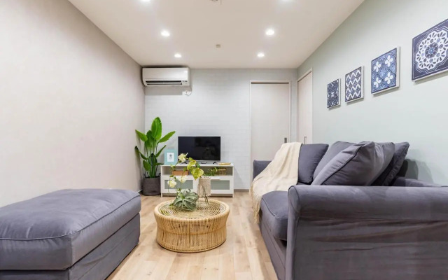 Bijou Suites Cyan