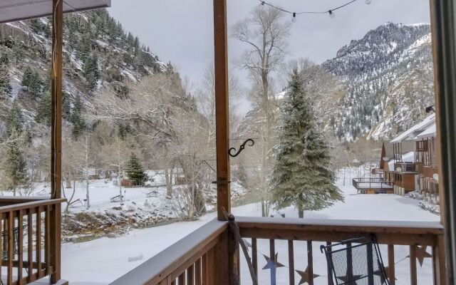 Alpenglow Vacation Rentals
