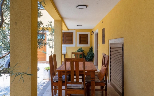 Holiday Home in Rovinjsko With a Pool