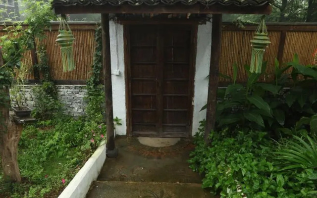 Om Yoga Resort