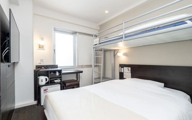 Super Hotel JR Shin-Osaka Higashiguchi
