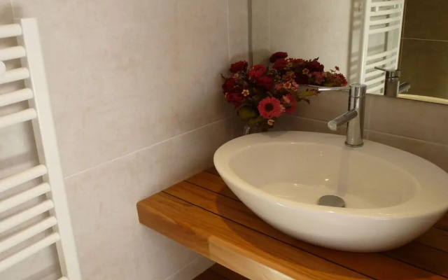 Cottage in Plougasnou Near Stunning Beaches