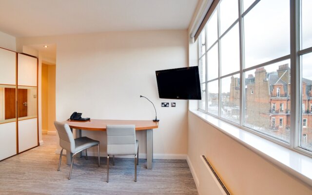 Modern Apartment in London with Sauna